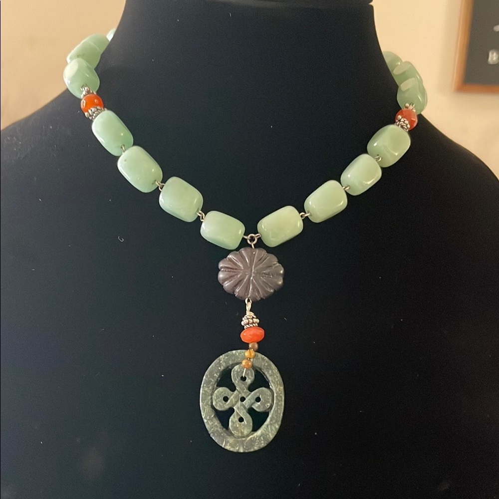 Elegant Jade and Silver Pendant Necklace